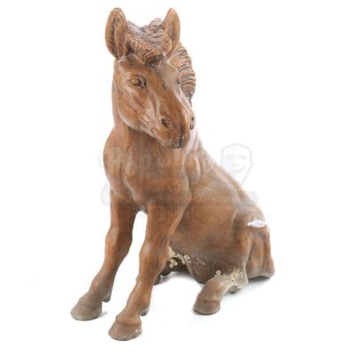 THE TWILIGHT SAGA: NEW MOON (2009) - Volturi Horse Statue